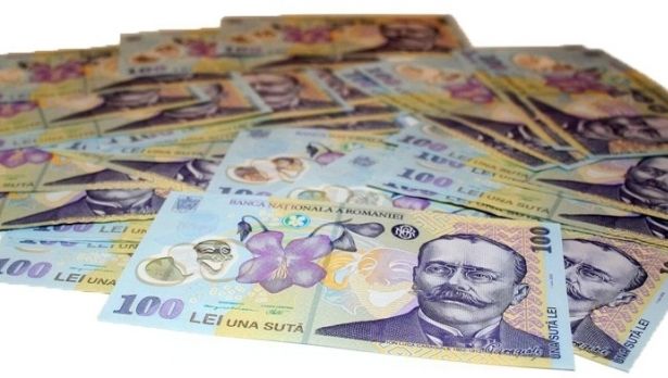 Suspecţii din dosarul de la Federaţia Română de Ciclism au adus la Poliţie O SACOŞĂ CU BANI