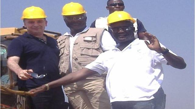 Un român PUTRED DE BOGAT construieşte 300 de km de cale ferată în Africa