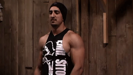 Are aproape doi metri si 100 de kilograme, dar i-a facut pe toti sa planga! Ce a spus luptatorul 