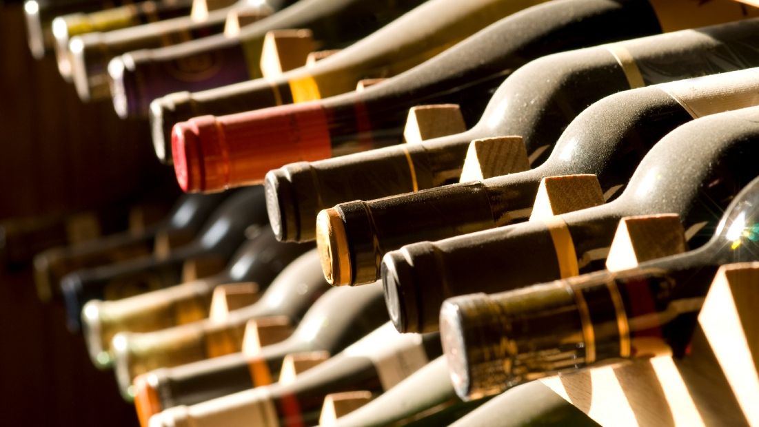 Daea a verificat vinul de pe piață înainte de Paște. Ce vinuri sunt ,,botezate''