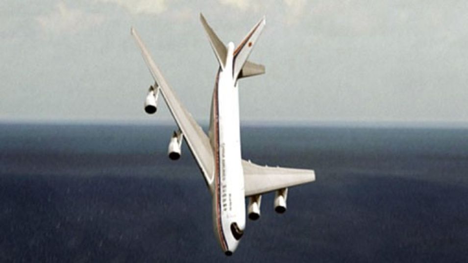 Un avion cu 10 persoane la bord s-a prăbuşit în Columbia