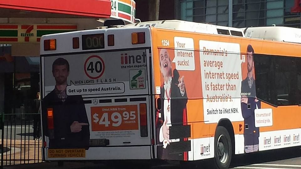 UMILITOR sau AMUZANT? Cum își face reclamă un furnizor de net din Australia pe seama României