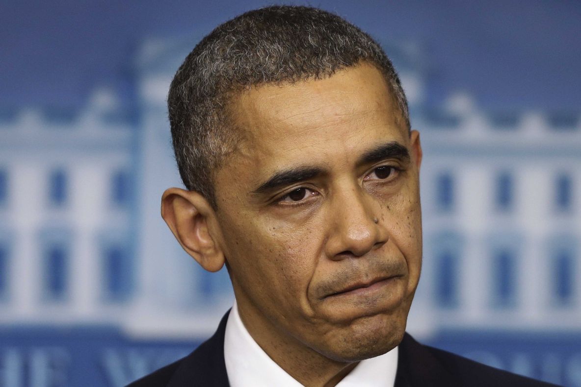 OBAMA, criticat pentru o GAFĂ URIAȘĂ, când a coborât din AVION