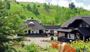 VACANŢE LA ŢARĂ la SUPER-preţuri. Cât te costă un sejur în Braşov, Maramureş sau Neamţ