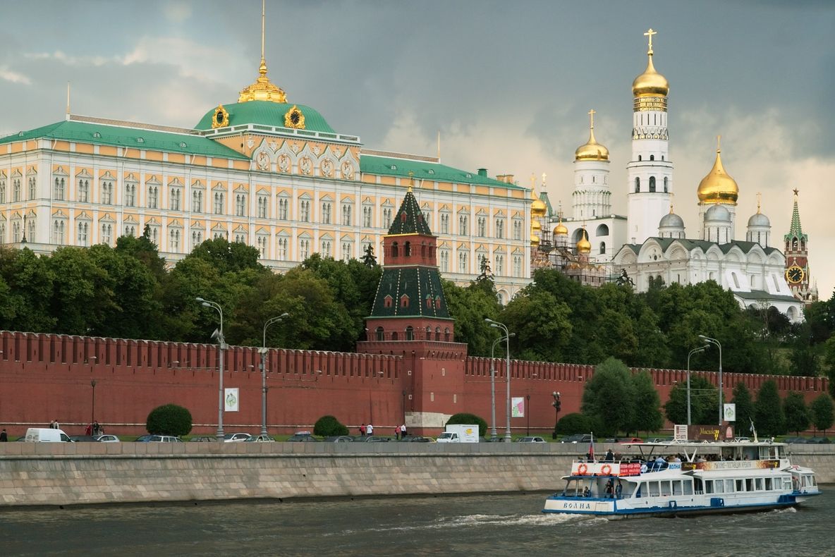 Moscova, "extrem de îngrijorată" de reluarea luptelor în estul Ucrainei 