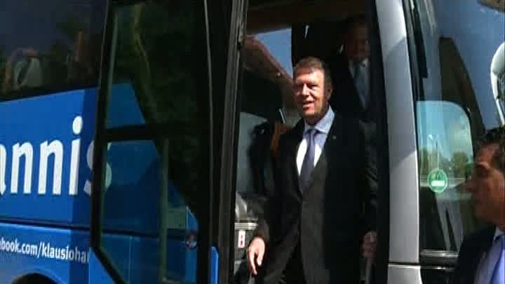 MODELUL AMERICAN. Cum arată autocarul de campanie al lui Klaus Iohannis
