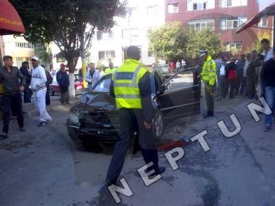 BĂTAIE în trafic, la Năvodari. Un bărbat a fost ÎNJUNGHIAT - FOTO