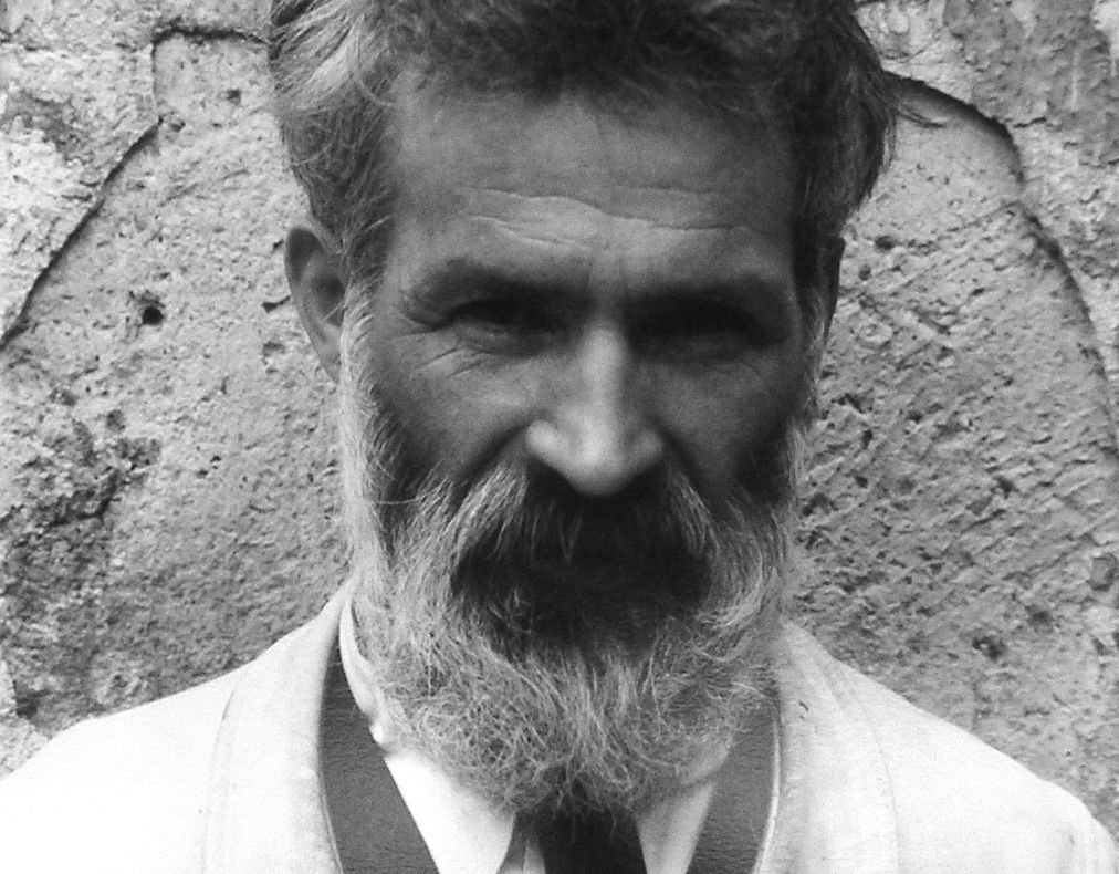 Cercetător al operei brâncuşiene: Reclamele CEC cu Brâncuşi sunt făcături 