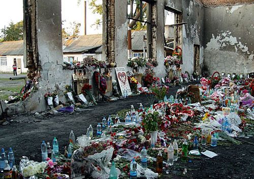 10 ani de la TRAGEDIA în care şi-au pierdut viaţa peste 300 de persoane, MAJORITATEA COPIII