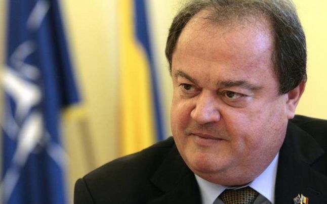 Blaga: Am strâns peste 600.000 de semnături pentru Iohannis 