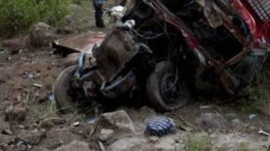 Accident teribil de autocar: cel puţin 19 morţi