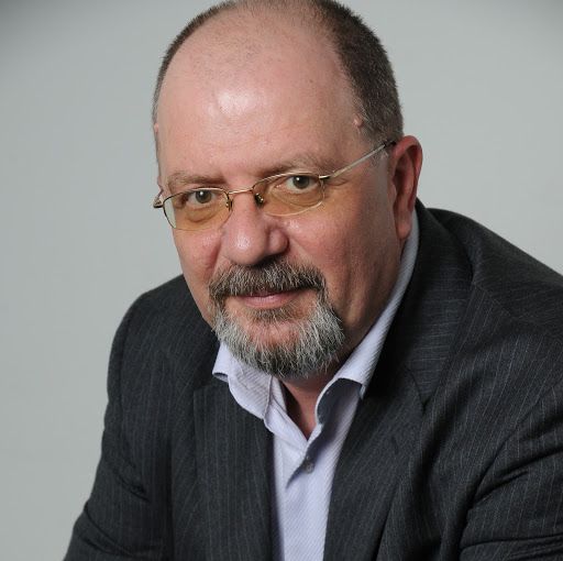 CORNELIU CALOTĂ, noul purtător de cuvânt al Guvernului. Cine este el