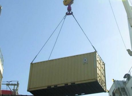 DESCOPERIRE FABULOASĂ într-un container venit din China 