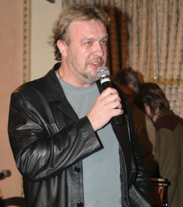 Cât de mult a slăbit Gabi Cotabiţă! Oare suferă din dragoste? Nici fanii nu l-au recunoscut