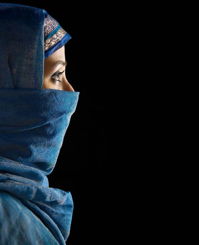 Cortina de fier sexuală: închisori vestimentare