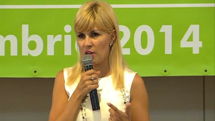 Elena Udrea: Guvernul Ponta e incompetent. România are resurse suficiente pentru a ajuta tinerii 