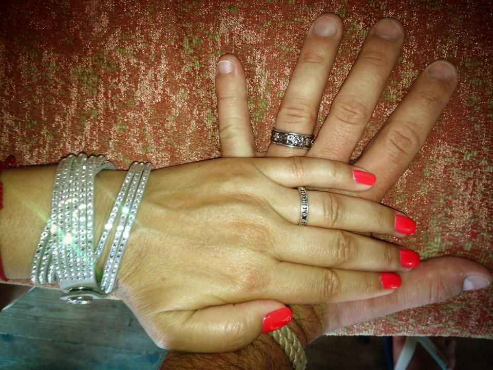 E cea mai fericită! I-a dat inelul! Cea mai cunoscută vedetă de la noi a făcut pasul cel mare