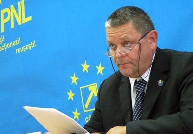 Deputatul PNL, Mircea Cazan: Ponta are 7 case nedeclarate, în declarația de avere 