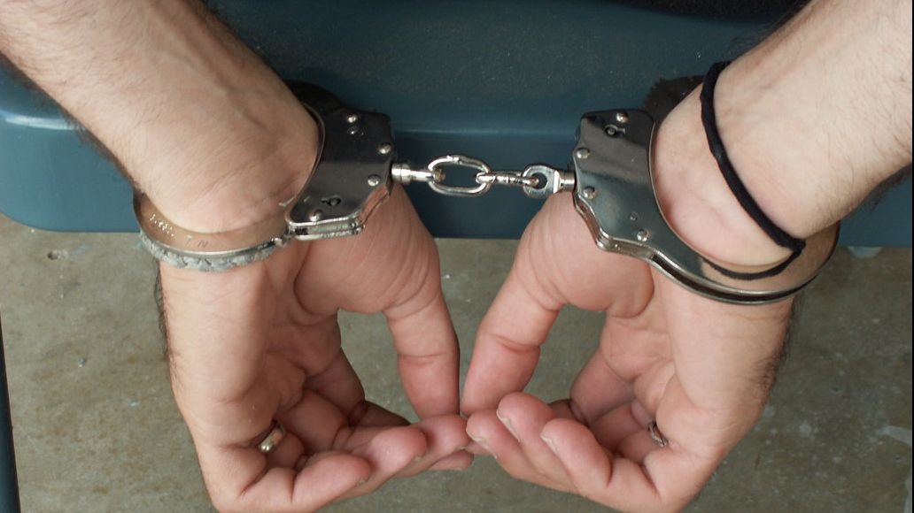 A înjunghiat un fotbalist pe stradă