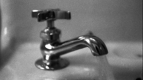 Ce este DIETA CU APĂ CALDĂ şi cum te ajută să SLĂBEŞTI 