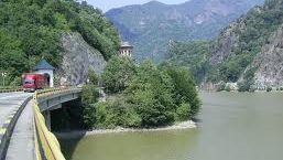 O parte din lucrările de pe Valea Oltului s-ar putea realiza pe timpul nopții. Varianta, analizată de Ciolacu și Grindeanu 