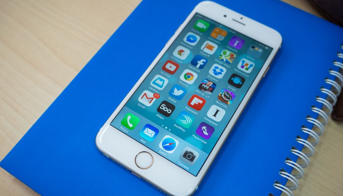 CEL MAI BUN smartphone pe care să dai banii