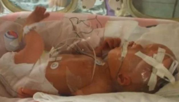 S-a bucurat cand a nascut TRIPLETI, insa vestea medicilor A DARAMAT-O! "Copiii dumneavoastra..."