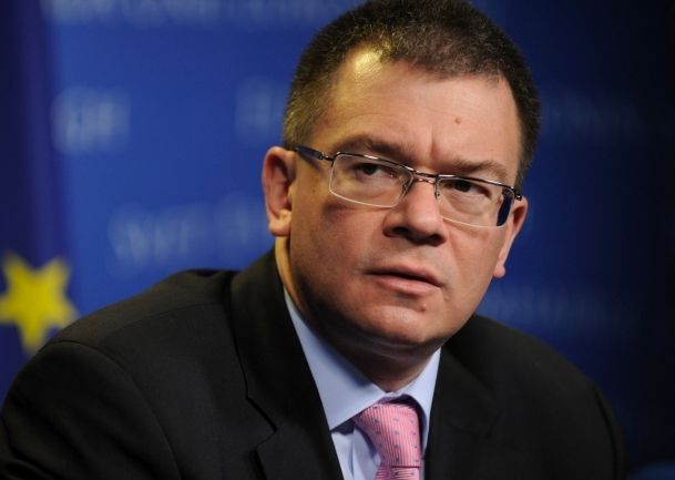 Mihai Răzvan Ungureanu: Suspendarea președintelui, o idee complet fantezistă și costisitoare 