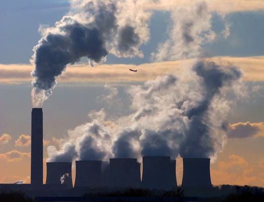 Rusia va furniza până la opt reactoare nucleare Africii de Sud 