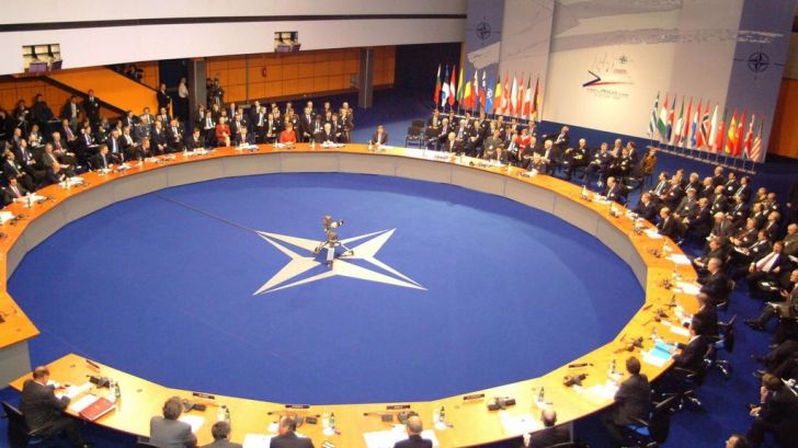 Ofiţer NATO: Rusia are câteva mii de militari pe teritoriul Ucrainei