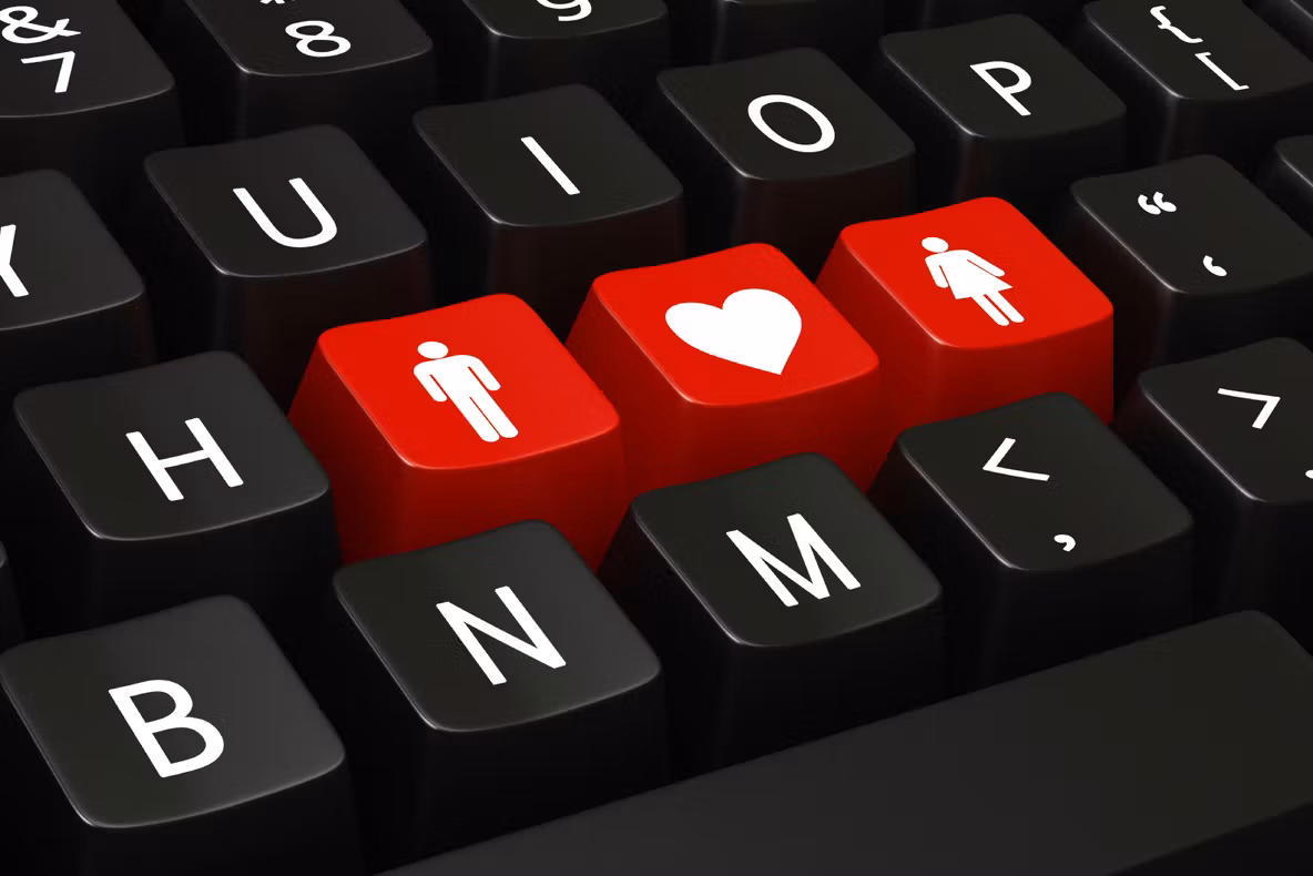 Îți cauti jumătatea pe internet? Cele 5 cuvinte care-ți asigură cucerirea sunt...