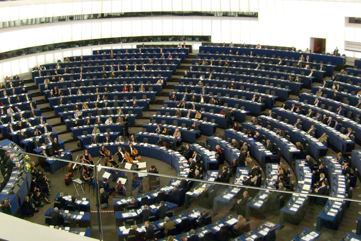  Parlamentul European începe audierea celor desemnați pentru funcțiile de comisari europeni