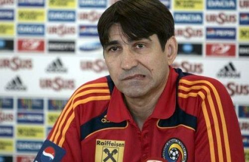 ŞOC - Victor Piţurcă PLEACĂ la arabi pe data de 16 octombrie. Cine a făcut ANUNŢUL