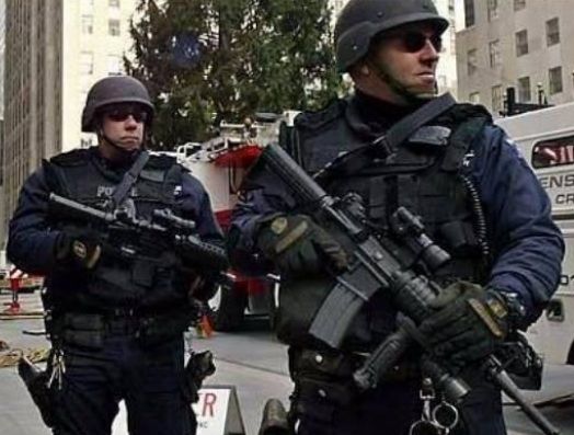 ÎMPUŞCĂTURI într-un club din Miami: 15 răniţi