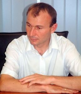 Primarul oraşului Făurei, prins la volan cu o alcoolemie de 0,63 mg/l alcool pur în aerul expirat 