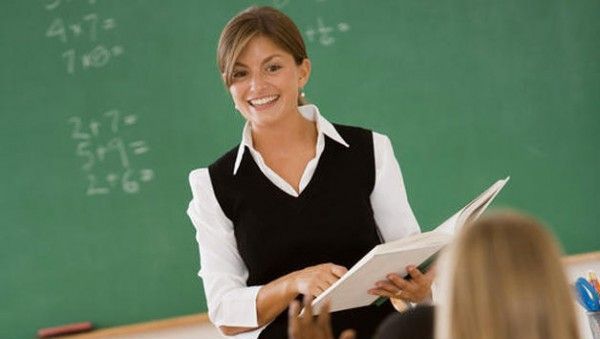 Veşti bune pentru profesori: vor primi câte 150 de euro