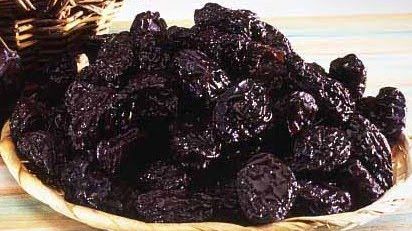 PRUNELE USCATE, recomandate în regimurile de SLĂBIRE