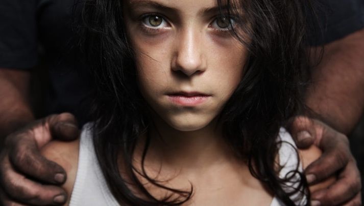 30 de COPII ROMÂNI, salvaţi din mâinile TRAFICANŢILOR de CARNE VIE. Operaţiunea, în 34 de ţări