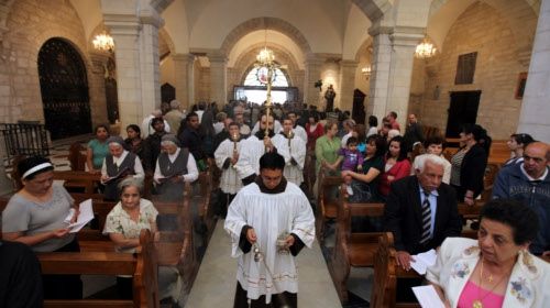 Care sunt mai buni? Religioşii sau necredincioşii? Concluzia cercetătorilor, o SURPRIZĂ