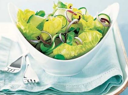 Unde greşeşti când faci SALATĂ. Trucuri de la bucătarii de top