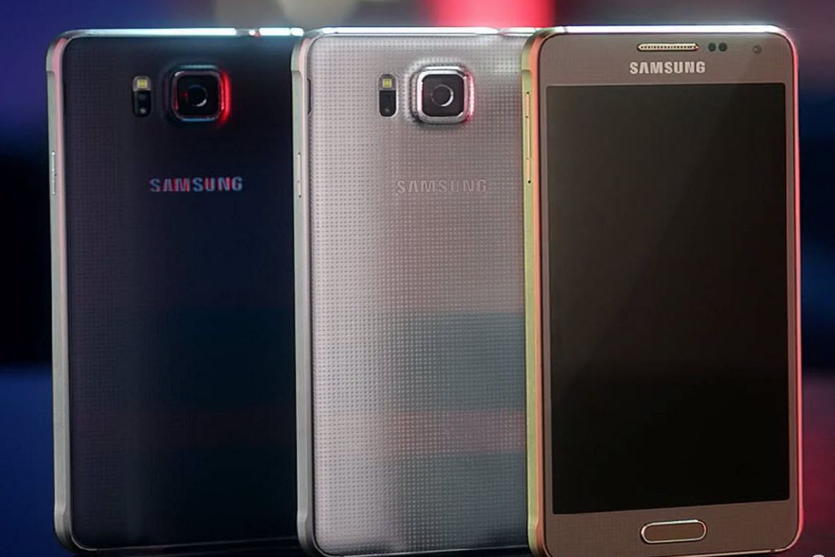 Galaxy Alpha, “iPhone-ul” Samsung, ajunge în magazine. Vezi la ce preţ