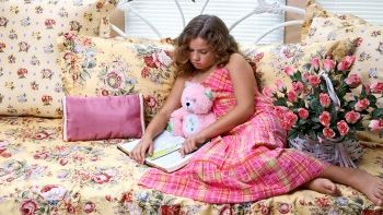 6 cărţi pentru copii INTERZISE din motive INCREDIBILE