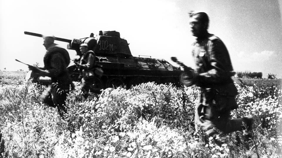 Sfârșitul iluziei: spargerea frontului în Moldova