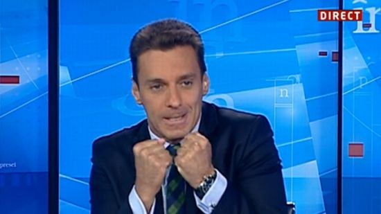 EVENIMENT - Mircea Badea se va LUPTA cu motociclistul care l-a provocat. Vor face "sparring"