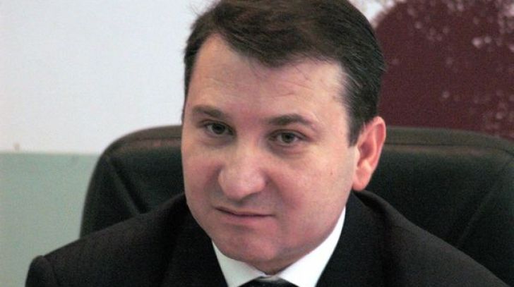 Romeo Stavarache este judecat, astăzi, la Tribunalul Bacău, pentru tentativă de abuz în funcţie 
