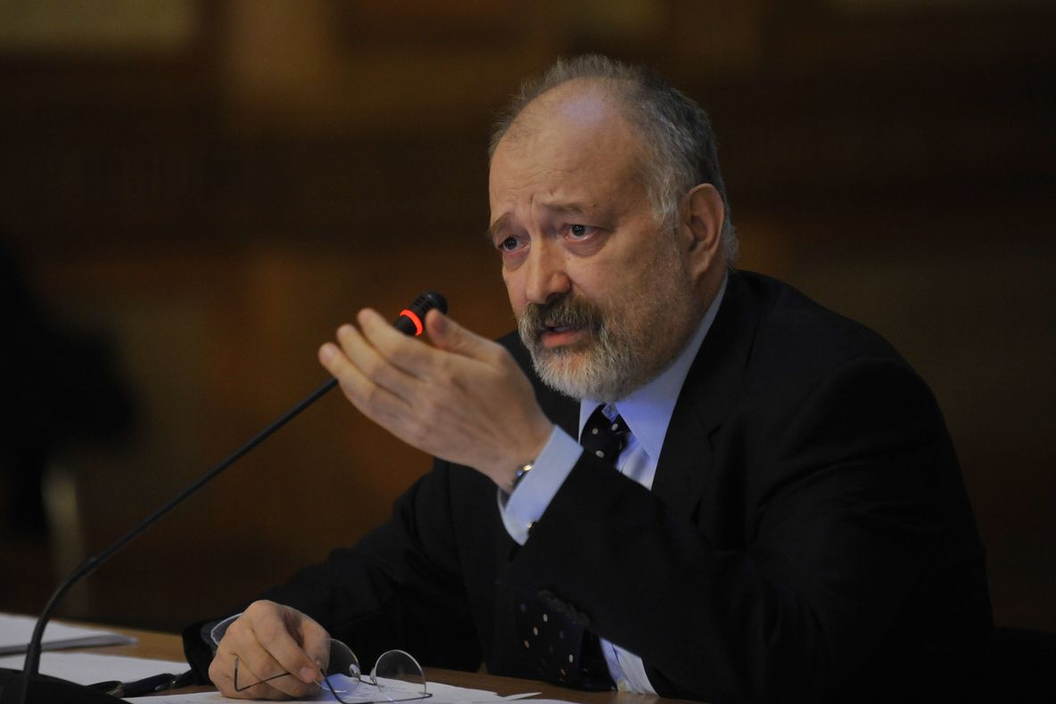 Preşedintele Comisiei pentru cultură a Senatului cere DEMISIA lui Stelian Tănase