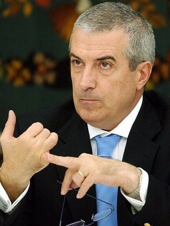 Șase senatori independenți au aderat la grupul PC-PLR 