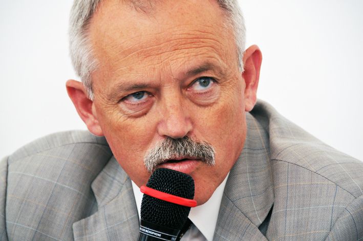 Directorul Direcţiei Sanitar Veterinare Sibiu, reţinut pentru 24 ore