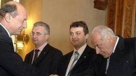 DAN VOICULESCU a făcut publice, din închisoare, toate întâlnirile cu TRAIAN BĂSESCU