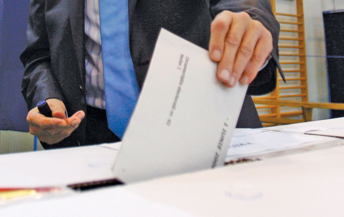 Un deputat PSD propune, printr-o iniţiativă legislativă, INTRODUCEREA VOTULUI OBLIGATORIU